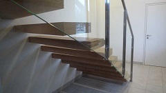 https://www.hiltpold-architectes.ch/wp-content/uploads/2017/08/567-MdP-escalier_240.jpg